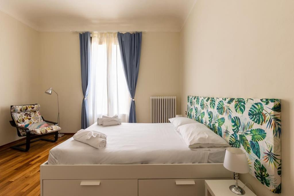 Suite In Via Del Pratello Болонья Экстерьер фото