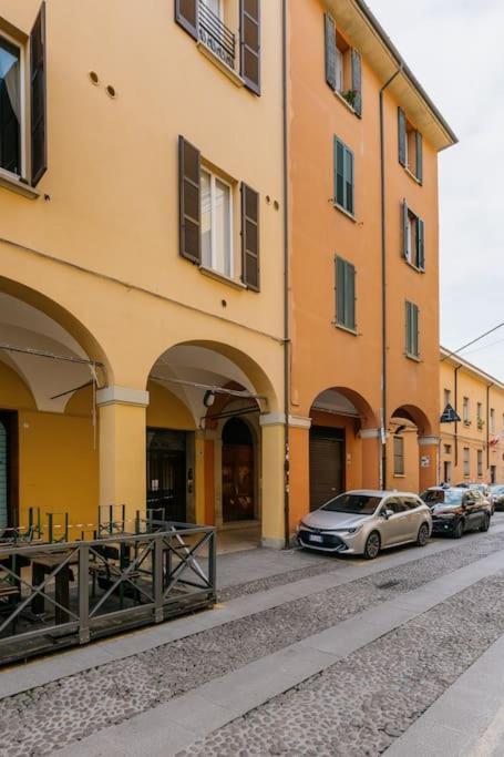 Suite In Via Del Pratello Болонья Экстерьер фото