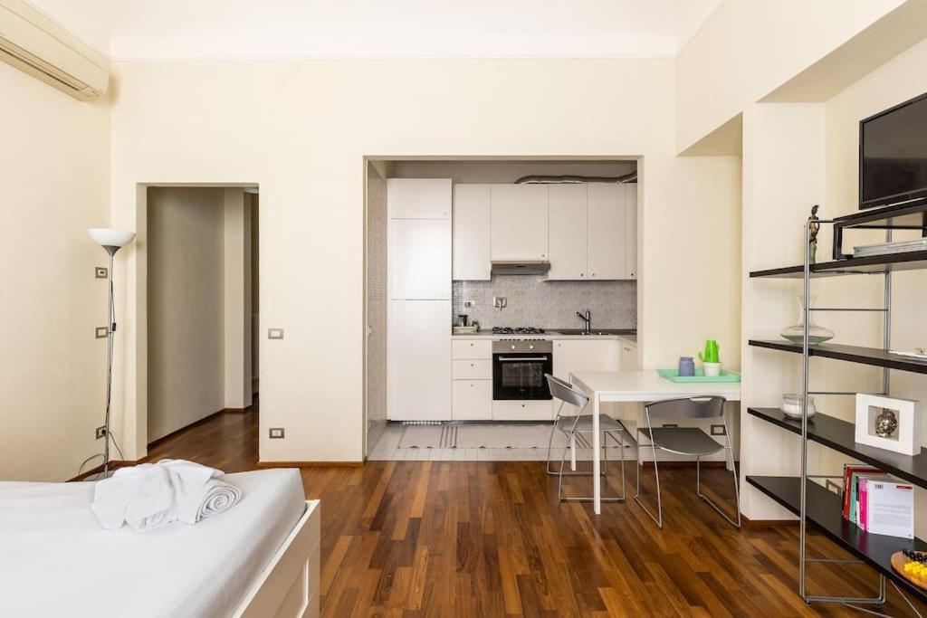 Suite In Via Del Pratello Болонья Экстерьер фото